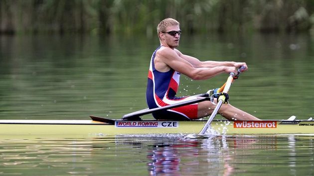 Skifař Ondřej Synek na závodech v Lucernu. Skifař Ondřej Synek na závodech v Lucernu.