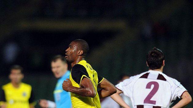 Leonard Kweuke se raduje z gólu do sítě Sarajeva Leonard Kweuke se raduje z gólu do sítě Sarajeva