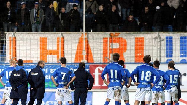 Fotbalisté Baníku se bodů znovu nedočkali. Fotbalisté Baníku se bodů znovu nedočkali.