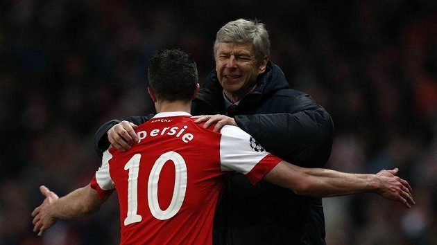 Ani gól Robina Van Persieho Arsenalu body nepřinesl Ani gól Robina Van Persieho Arsenalu body nepřinesl