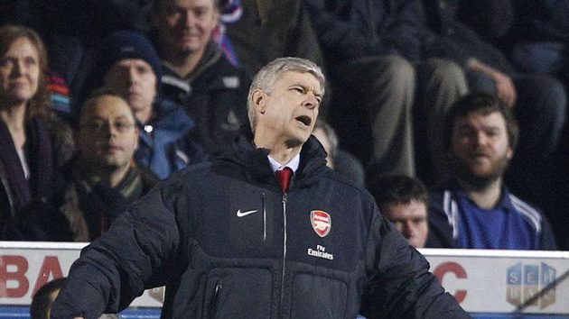Kouč Arsenalu Arséne Wenger. Kouč Arsenalu Arséne Wenger.