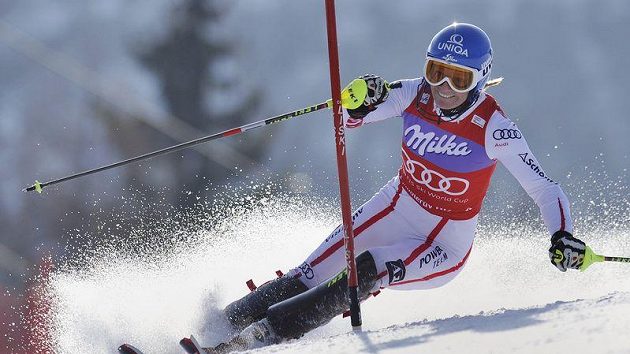 Rakouská lyžařka Marlies Schildová během slalomu ve Špindlerově Mlýně Rakouská lyžařka Marlies Schildová během slalomu ve Špindlerově Mlýně