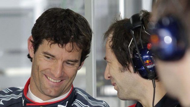 Pilot stáje Red Bull Mark Webber (vlevo) Pilot stáje Red Bull Mark Webber (vlevo)
