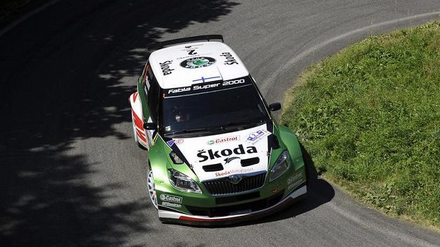 Juho Hänninen s vozem Škoda Fabia S2000 na jedné z rychlostních zkoušek Rallye Bohemia. Juho Hänninen s vozem Škoda Fabia S2000 na jedné z rychlostních zkoušek Rallye Bohemia.