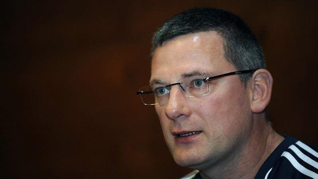 Trenér skotských fotbalistů Craig Levein. Trenér skotských fotbalistů Craig Levein.