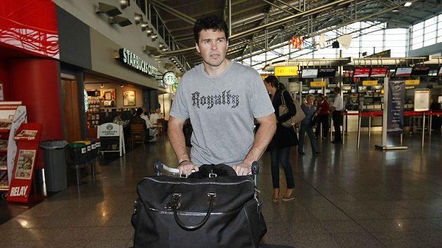 Jaromír Jágr po třech letech nabral směr NHL. Jaromír Jágr po třech letech nabral směr NHL.