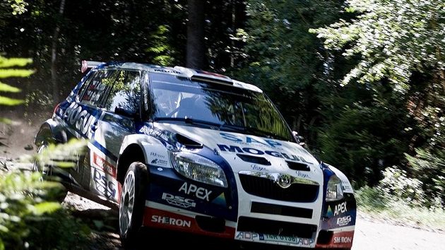 Roman Kresta se Škodou Fabia S2000, v které bude bojovat na trati Barum rallye. Roman Kresta se Škodou Fabia S2000, v které bude bojovat na trati Barum rallye.