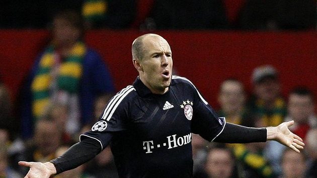 Arjen Robben se v dresu Bayernu neobjeví do konce roku. Arjen Robben se v dresu Bayernu neobjeví do konce roku.
