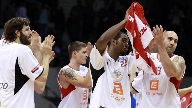 Basketbalisté Nymburka se radují z vítězství nad Ventspils Basketbalisté Nymburka se radují z vítězství nad Ventspils