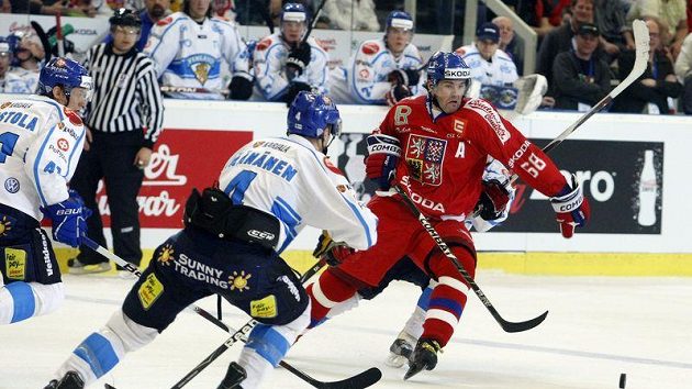 Trenér finské hokejové reprezentace Jalonen nominoval na Oddset Hockey Games jednoho nováčka. Trenér finské hokejové reprezentace Jalonen nominoval na Oddset Hockey Games jednoho nováčka.