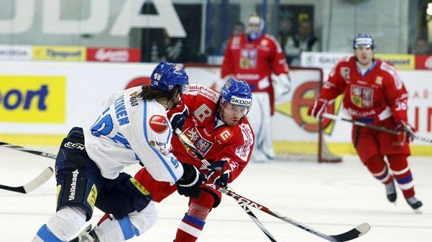 Petr Koukal v souboji s Finem Aaltonenem Petr Koukal v souboji s Finem Aaltonenem