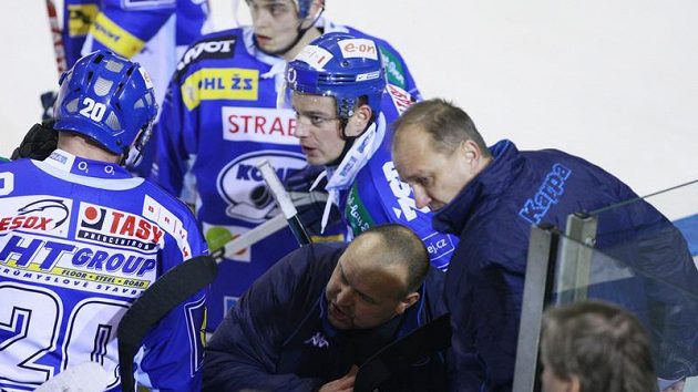 Trenérské due brněnské Komety Ladislav Lubina (dole) a Vladimír Jeřábek (vpravo) Trenérské due brněnské Komety Ladislav Lubina (dole) a Vladimír Jeřábek (vpravo)