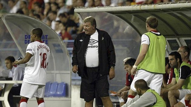 Waleský kouč John Toshack při posledním zápase u reprezentace s Černou Horou. Waleský kouč John Toshack při posledním zápase u reprezentace s Černou Horou.