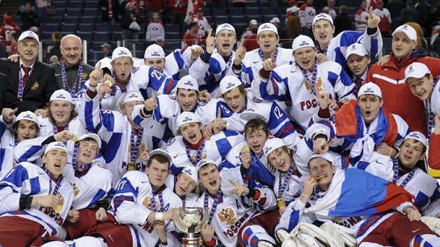 Hokejisté Ruska se radují z vítězství na MS do 20 let Hokejisté Ruska se radují z vítězství na MS do 20 let