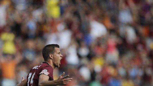 Jakub Mareš ze Sparty se raduje z gólu, který vstřelil Hradci Králové. Jakub Mareš ze Sparty se raduje z gólu, který vstřelil Hradci Králové.