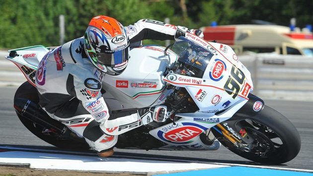 Český motocyklový závodník Jakub Smrž na brněnském okruhu Český motocyklový závodník Jakub Smrž na brněnském okruhu