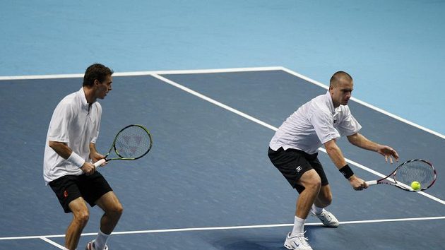 Michal Mertiňák ze Slovenska (vpravo) a František Čermák na Turnaji mistrů v Londýně Michal Mertiňák ze Slovenska (vpravo) a František Čermák na Turnaji mistrů v Londýně