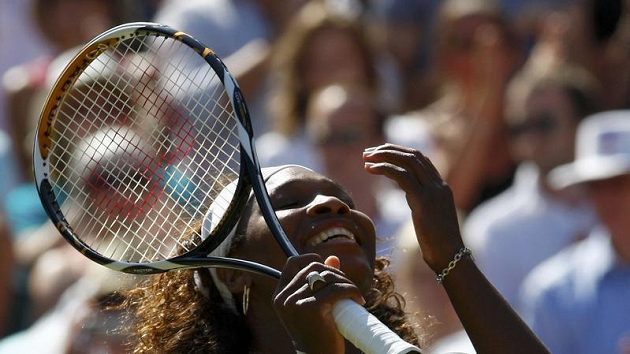 Americká tenistka Serena Williamsová se raduje. Americká tenistka Serena Williamsová se raduje.