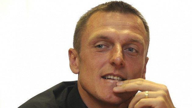 Trenér fotbalistů pražské Dukly Luboš Kozel. Trenér fotbalistů pražské Dukly Luboš Kozel.