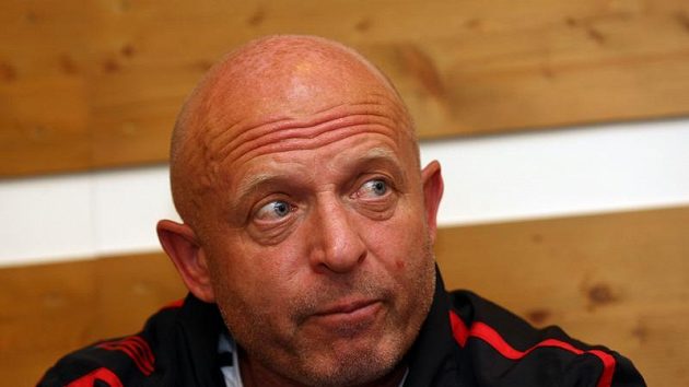 Trenér fotbalistů Slavie Praha Karel Jarolím Trenér fotbalistů Slavie Praha Karel Jarolím
