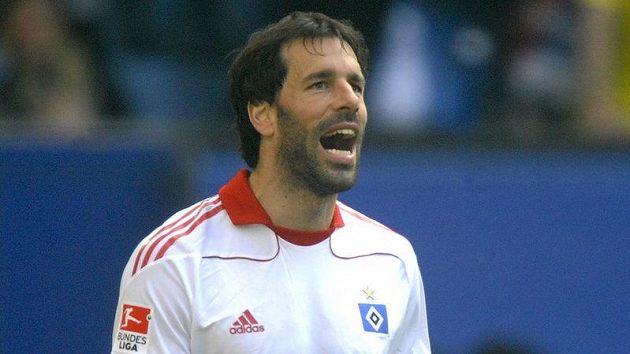 Ruud van Nistelrooij dal první gól Malagy. Ruud van Nistelrooij dal první gól Malagy.