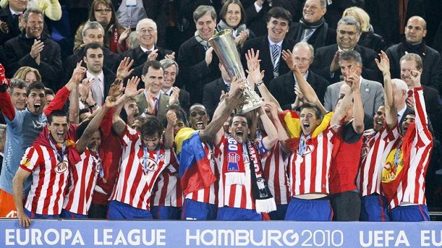 K obhajobě triumfu v Evropské lize mají v současné situaci fotbalisté Atlétika Madrid daleko - ilustrační foto. K obhajobě triumfu v Evropské lize mají v současné situaci fotbalisté Atlétika Madrid daleko - ilustrační foto.