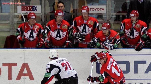 Hokejisté týmu Avtomobilist Jekatěrinburg Hokejisté týmu Avtomobilist Jekatěrinburg