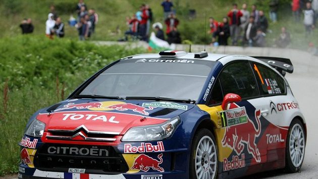 Francouzský pilot Sébastien Loeb během Bulharské rallye Francouzský pilot Sébastien Loeb během Bulharské rallye