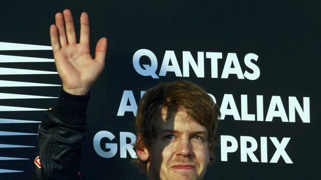 Sebastian Vettel se raduje z vítězství ve Velké ceně Austrálie. Sebastian Vettel se raduje z vítězství ve Velké ceně Austrálie.