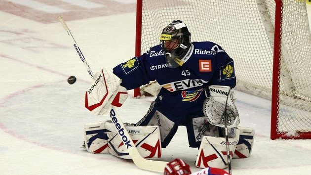 Roman Málek v brance Vítkovic. Roman Málek v brance Vítkovic.