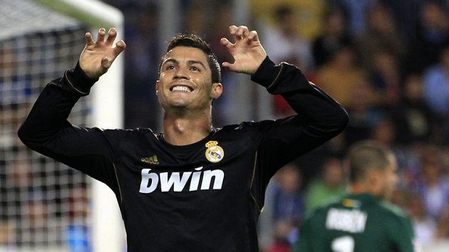 Cristiano Ronaldo Cristiano Ronaldo