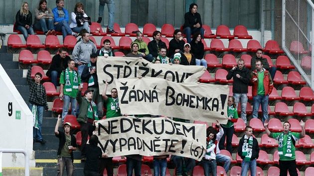 Střížkovský klub by podle soudu měl přestat používat název Bohemians. Střížkovský klub by podle soudu měl přestat používat název Bohemians.
