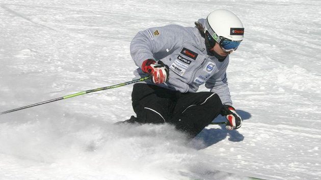 Lyžař Ondřej Bank na tréninku Lyžař Ondřej Bank na tréninku