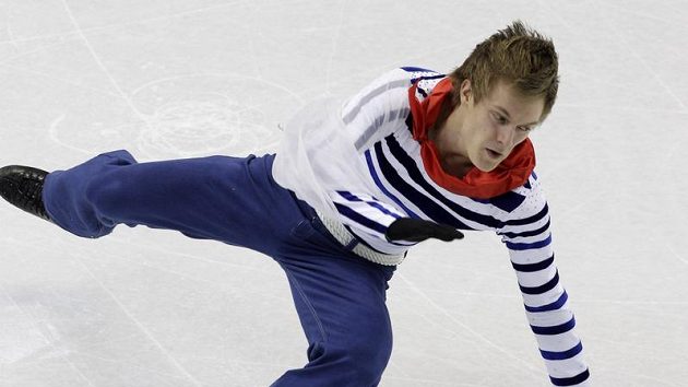 Krasobruslař Tomáš Verner padá během krátkého programu na olympijských hrách ve Vancouveru Krasobruslař Tomáš Verner padá během krátkého programu na olympijských hrách ve Vancouveru
