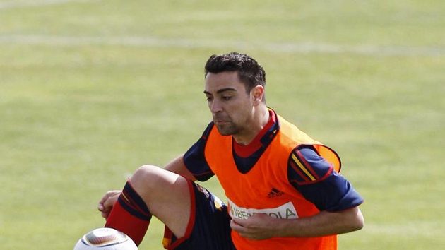 Španělský fotbalista Xavi na tréninku Španělský fotbalista Xavi na tréninku