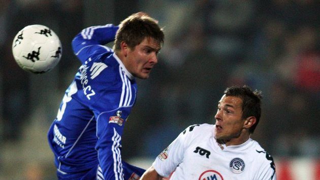 Lukáš Fujerík ze Slovácka (vpravo). Lukáš Fujerík ze Slovácka (vpravo).