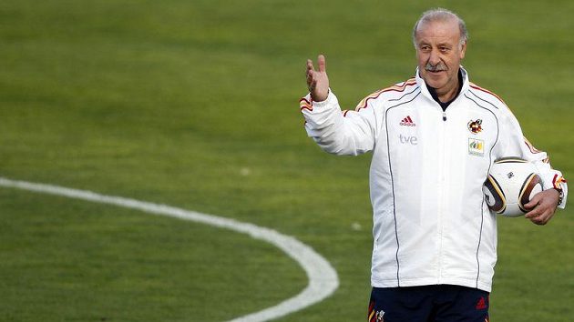 Španělský trenér Vincent del Bosque na tréninku Španělský trenér Vincent del Bosque na tréninku