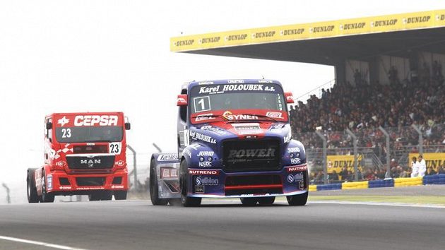 David Vršecký s tahačem Buggyra na okruhu Le Mans. David Vršecký s tahačem Buggyra na okruhu Le Mans.