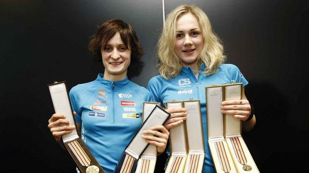 Rychlobruslařky Martina Sáblíková (vlevo) a Karolína Erbanová již nebudou trénovat společně Rychlobruslařky Martina Sáblíková (vlevo) a Karolína Erbanová již nebudou trénovat společně