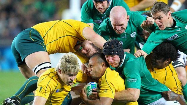 Ragbisté Irska v zeleném se v souboji s Austrálií postarali o první překvapení na MS. Ragbisté Irska v zeleném se v souboji s Austrálií postarali o první překvapení na MS.