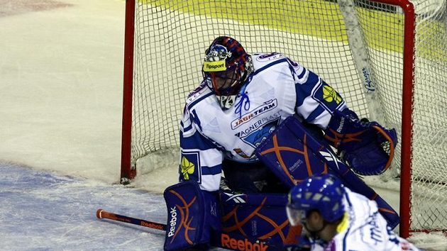 Hokejový brankář Kladna Lukáš Cikánek Hokejový brankář Kladna Lukáš Cikánek