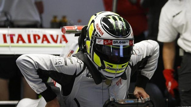 Jenson Button před začátkem kvalifikace VC Brazílie Jenson Button před začátkem kvalifikace VC Brazílie