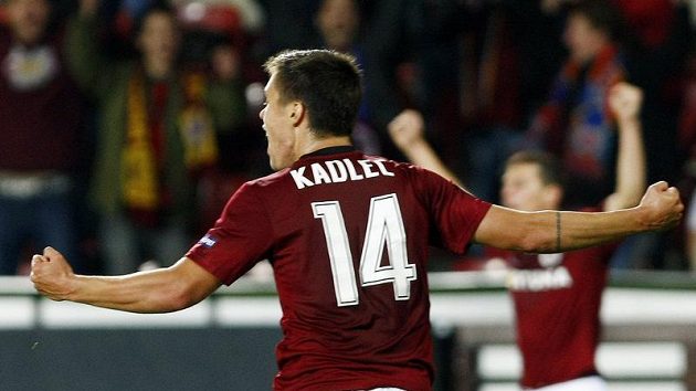 Václav Kadlec ze Sparty oslavuje gól proti Palermu Václav Kadlec ze Sparty oslavuje gól proti Palermu