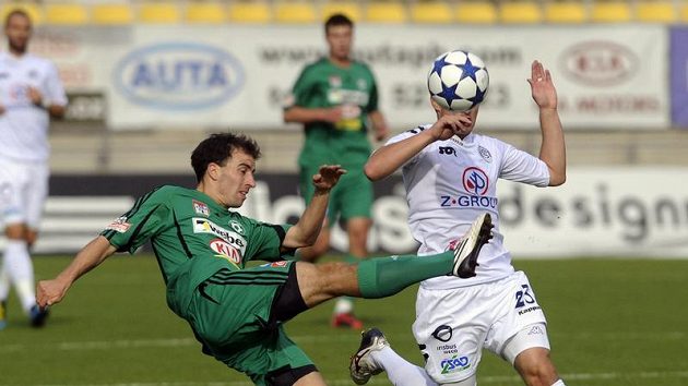 Jakub Štochl (vlevo) z Příbrami a Ladislav Volešák ze Slovácka. Jakub Štochl (vlevo) z Příbrami a Ladislav Volešák ze Slovácka.