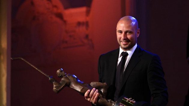 Tomáš Vokoun se Zlatou hokejkou Tomáš Vokoun se Zlatou hokejkou