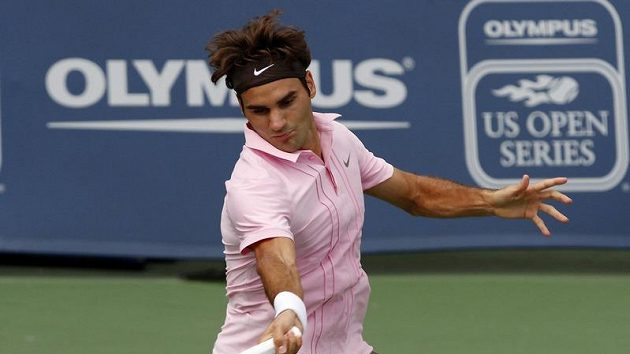 Roger Federer porazil ve finále v Cincinnati domácího Mardyho Fishe. Roger Federer porazil ve finále v Cincinnati domácího Mardyho Fishe.