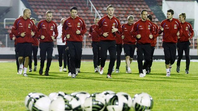 Fotbalová reprezentace na tréninku před zápasem v Dánsku. Fotbalová reprezentace na tréninku před zápasem v Dánsku.