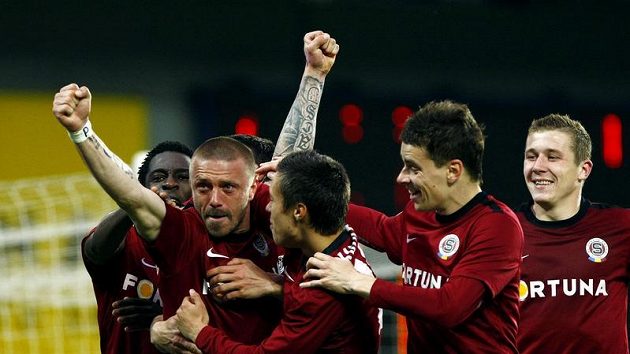 Budou se fotbalisté Sparty radovat i ze zisku Superpoháru? Budou se fotbalisté Sparty radovat i ze zisku Superpoháru?