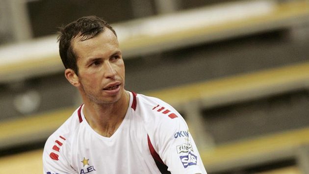 Radek Štěpánek na tréninku v barcelonské hale Radek Štěpánek na tréninku v barcelonské hale