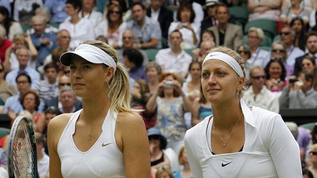 Finalistky Wimbledonu 2011 Petra Kvitová (vpravo) a Maria Šarapovová Finalistky Wimbledonu 2011 Petra Kvitová (vpravo) a Maria Šarapovová